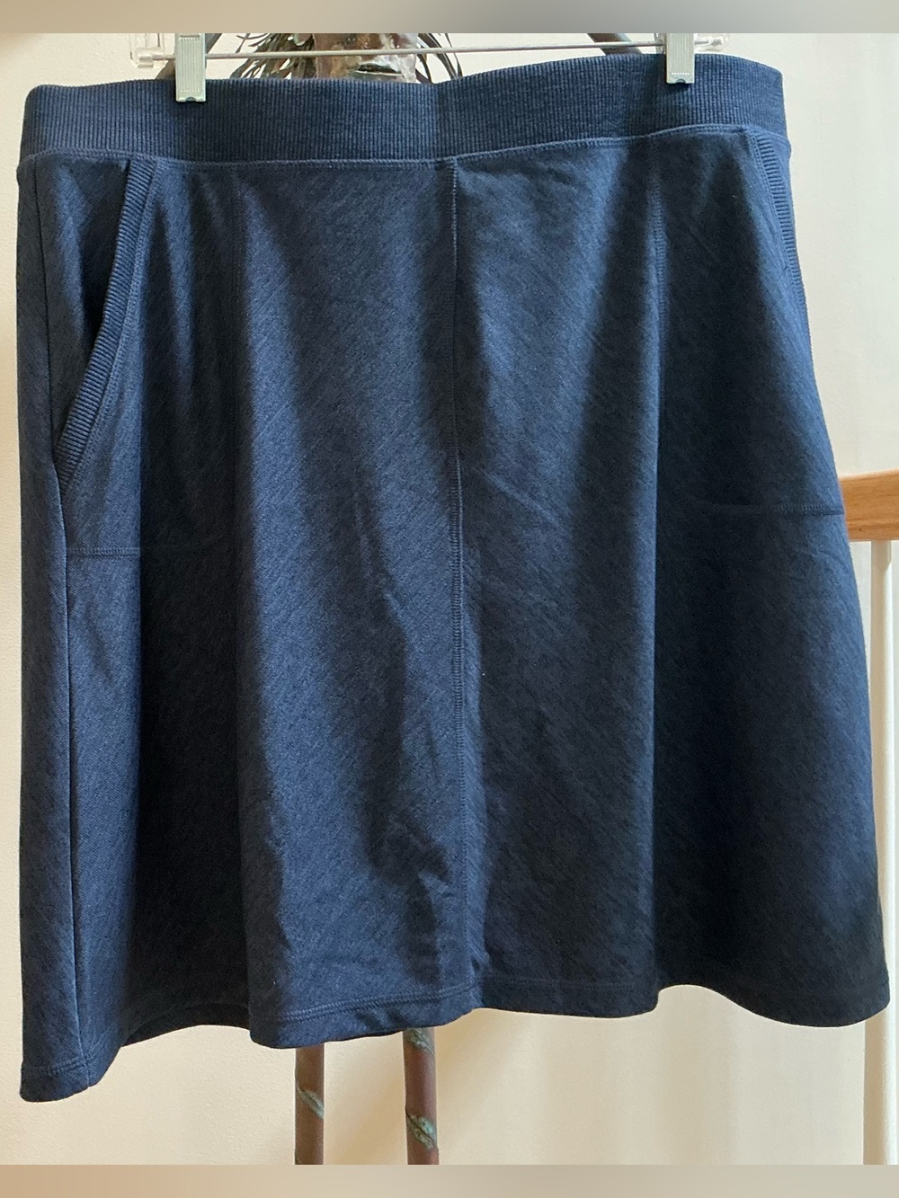 Talbots Navy A-Line Knit Skirt with Side Pockets and elasticized waist